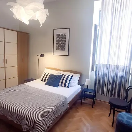 Reful Apartament *